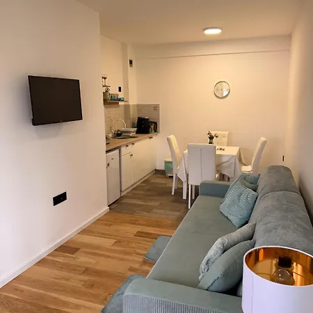- Tirkiz Apartment